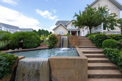 830 Prairie Island Road N, Winona, MN 55987