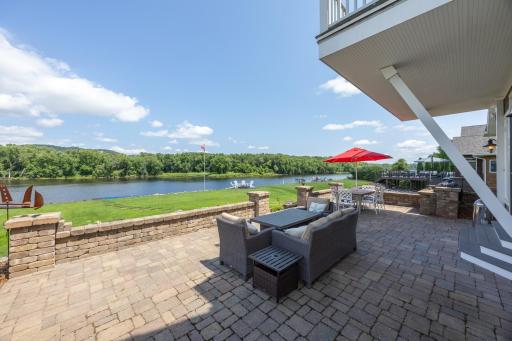 830 Prairie Island Road N, Winona, MN 55987