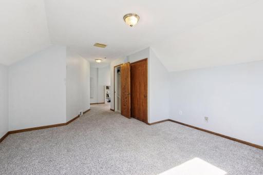 8847 47th Street SW, Howard Lake, MN 55349