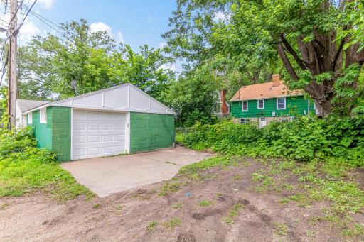 2196 7th Street W, Saint Paul, MN 55116