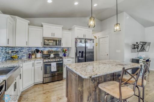 1334 6th Street NW, West Fargo, ND 58078