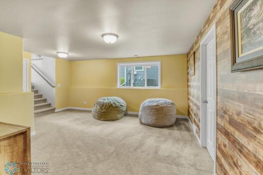 1334 6th Street NW, West Fargo, ND 58078