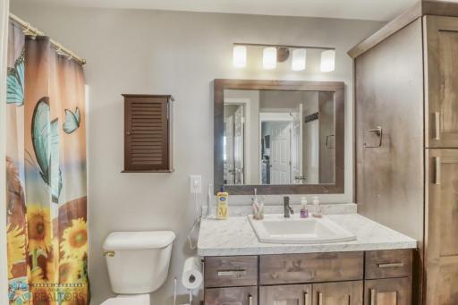 1334 6th Street NW, West Fargo, ND 58078