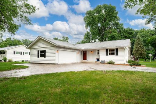 5231 Holiday Road, Minnetonka, MN 55345