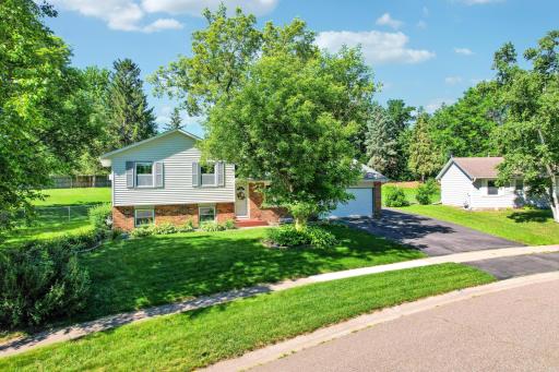 15425 Dresden Trail, Saint Paul, MN 55124