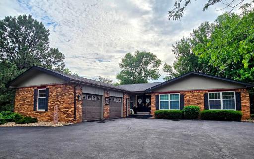 902 6th Avenue SE, Pipestone, MN 56164