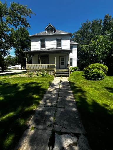 501 6th Street SE, Pipestone, MN 56164