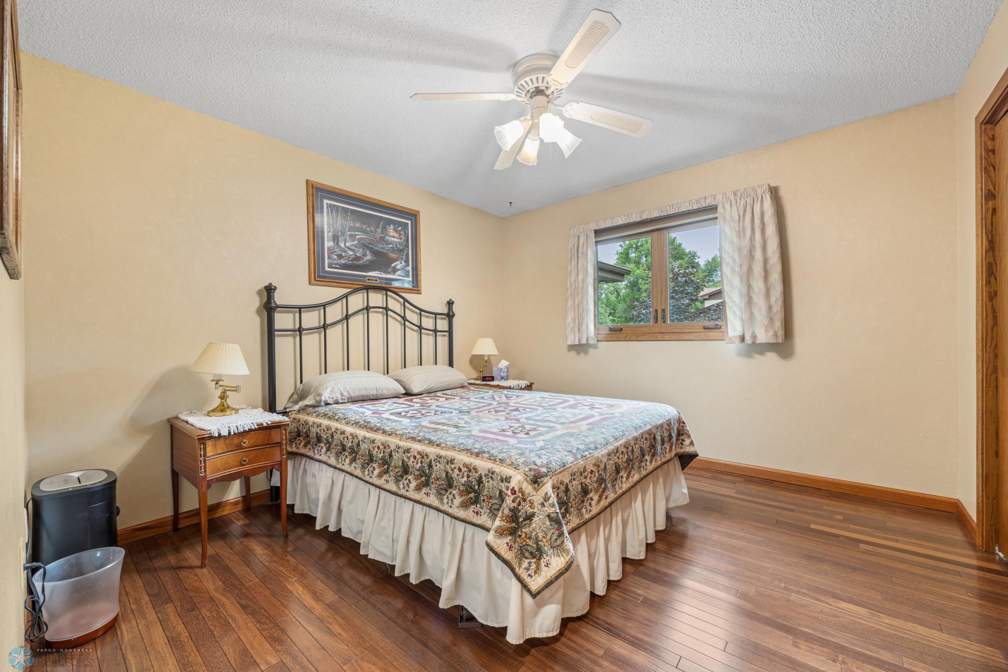 2nd Upper Bedroom