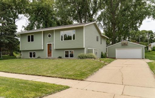 3714 8th Street NW, Rochester, MN 55901