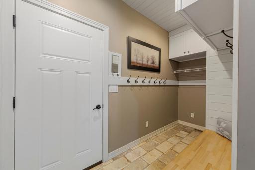 6204 Shamrock Drive, Madison Lake, MN 56063