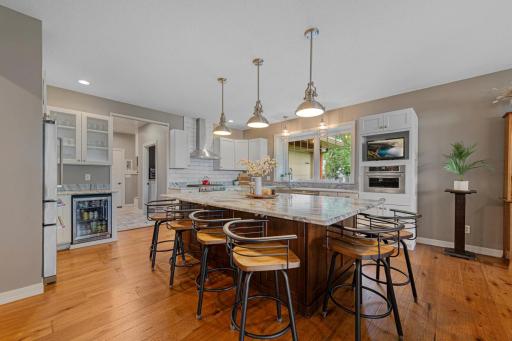6204 Shamrock Drive, Madison Lake, MN 56063