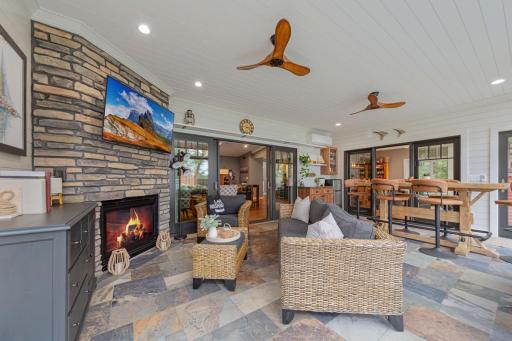 6204 Shamrock Drive, Madison Lake, MN 56063