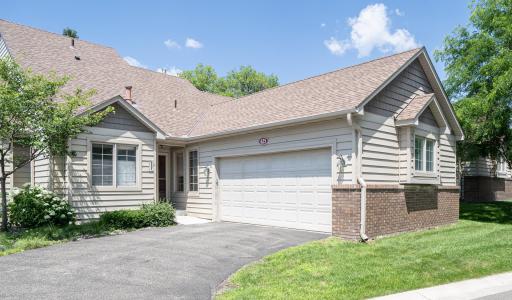 625 Sullivan Drive NE, Columbia Heights, MN 55421