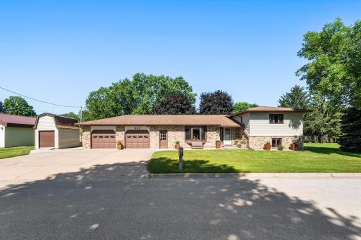 655 48th Avenue, Winona, MN 55987