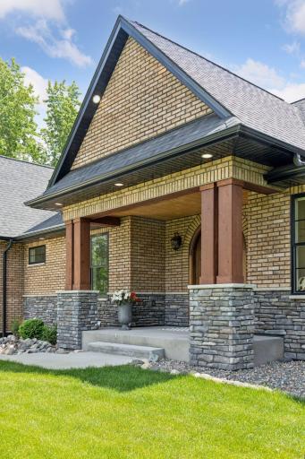 16755 106th Place N, Maple Grove, MN 55369