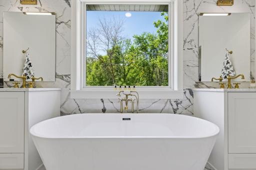 16755 106th Place N, Maple Grove, MN 55369