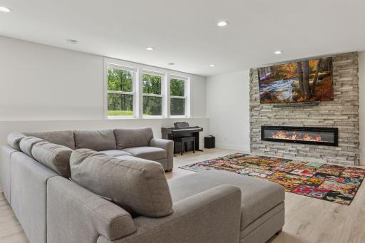 16755 106th Place N, Maple Grove, MN 55369