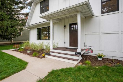 1272 Hartford Avenue, Saint Paul, MN 55116