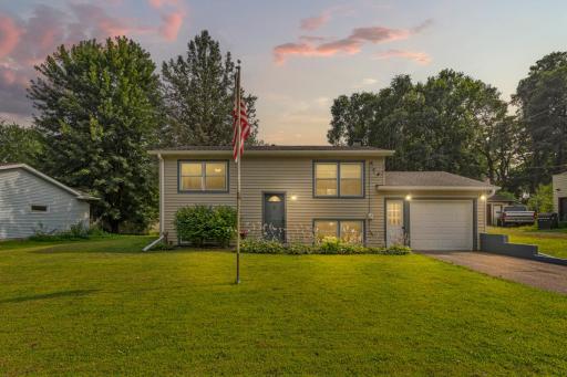 1825 Ladonna Lane, Faribault, MN 55021