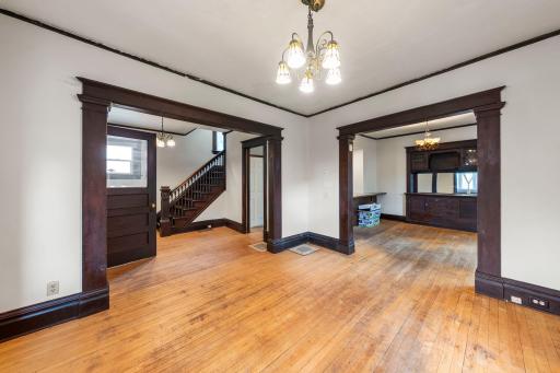 311 31st Street E, Minneapolis, MN 55408