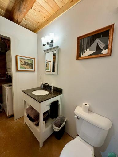 3/4 Main Level Bathroom