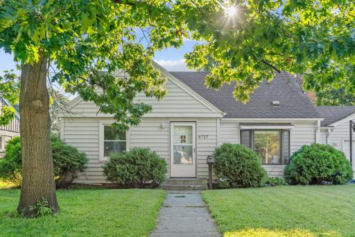 6727 11th Avenue S, Minneapolis, MN 55423