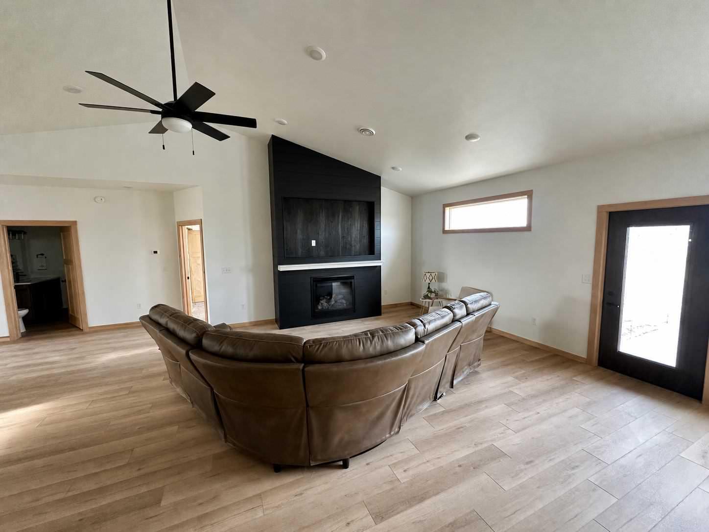 Gas fireplace