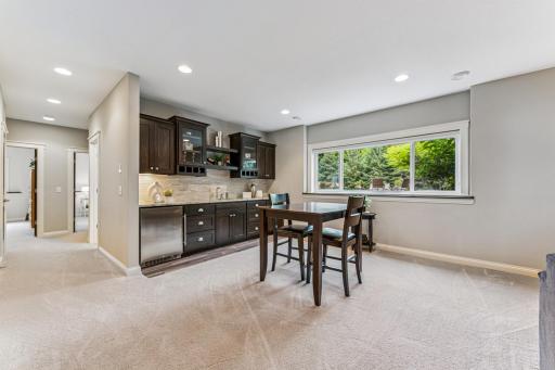 641 Callahan Place, Mendota Heights, MN 55118