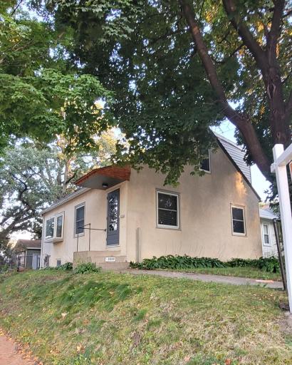 2559 NE Mckinley Street, Minneapolis, MN 55418