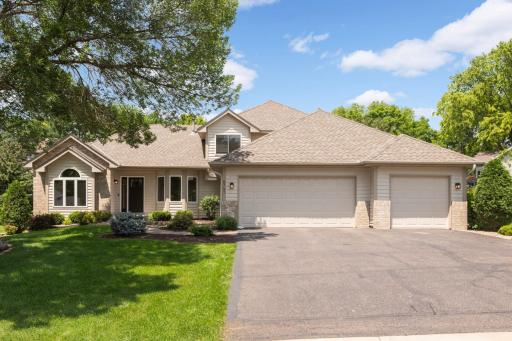 8797 Blackoaks Lane N, Maple Grove, MN 55311