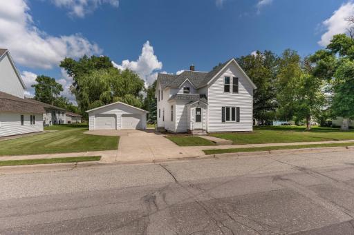 218 E Main Street, Cyrus, MN 56323
