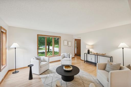3633 Oak Creek Terrace, Saint Paul, MN 55127