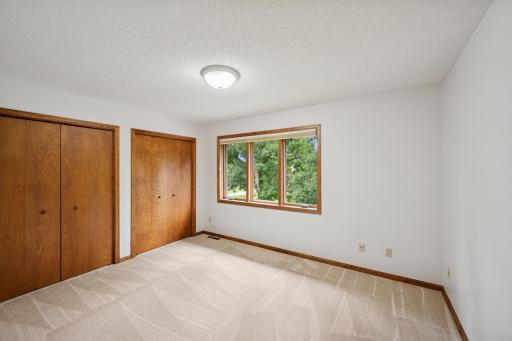 3633 Oak Creek Terrace, Saint Paul, MN 55127