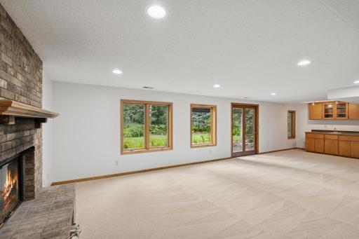 3633 Oak Creek Terrace, Saint Paul, MN 55127