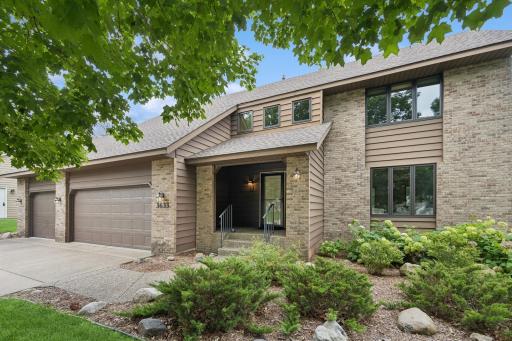3633 Oak Creek Terrace, Saint Paul, MN 55127