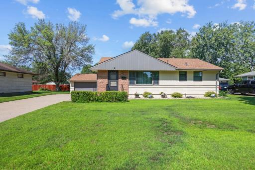 5913 Zenith Avenue N, Minneapolis, MN 55429