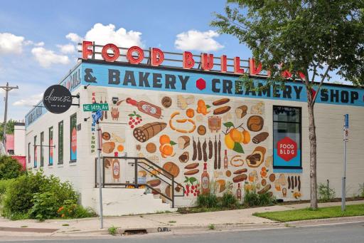 Neighborhood hot spots just steps from home!