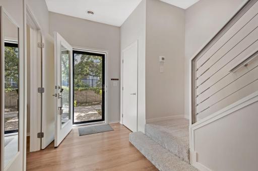 2828 Aldrich Avenue S, 101, Minneapolis, MN 55408
