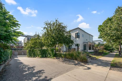 2828 Aldrich Avenue S, 101, Minneapolis, MN 55408