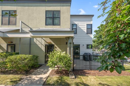 2828 Aldrich Avenue S, 101, Minneapolis, MN 55408