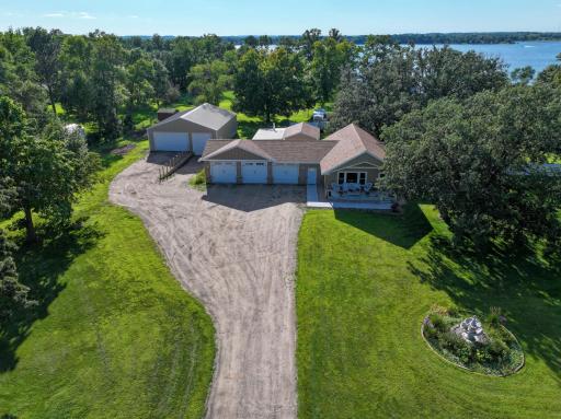 915 S Darling Drive NW, Alexandria, MN 56308