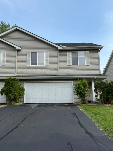 874 Wescott Square, Saint Paul, MN 55123
