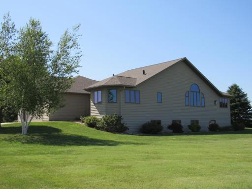 316 8th Street NE, Fulda, MN 56131