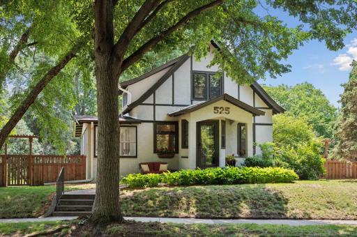 525 W Minnehaha Parkway, Minneapolis, MN 55419