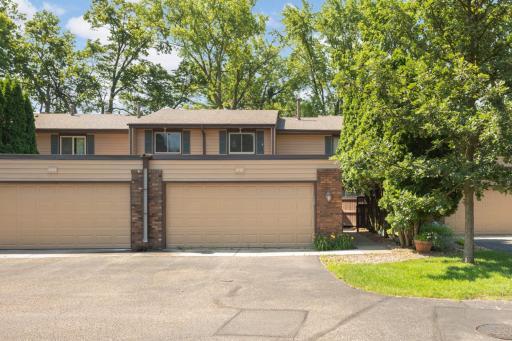 4757 Spring Circle, Minnetonka, MN 55345