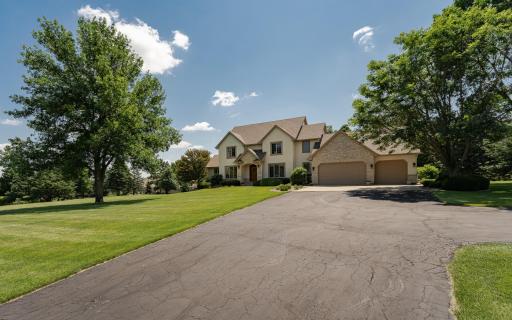 160 River Bluff Pl NW - $939,000 - 4 Beds - 4 Baths
