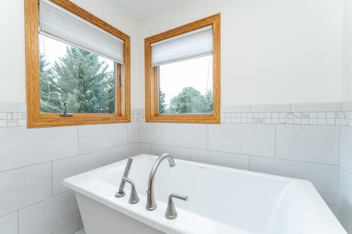 160 River Bluff Place NW, Rochester, MN 55901