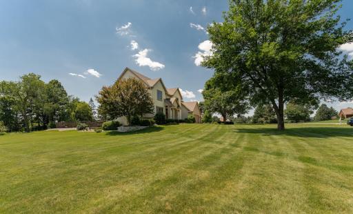 160 River Bluff Place NW, Rochester, MN 55901