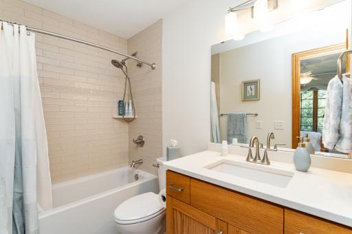 160 River Bluff Place NW, Rochester, MN 55901
