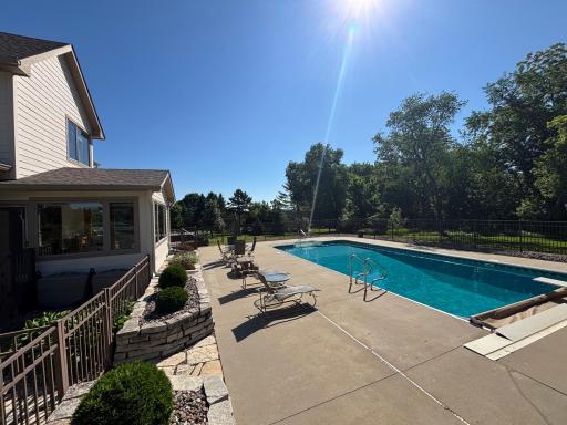 160 River Bluff Place NW, Rochester, MN 55901